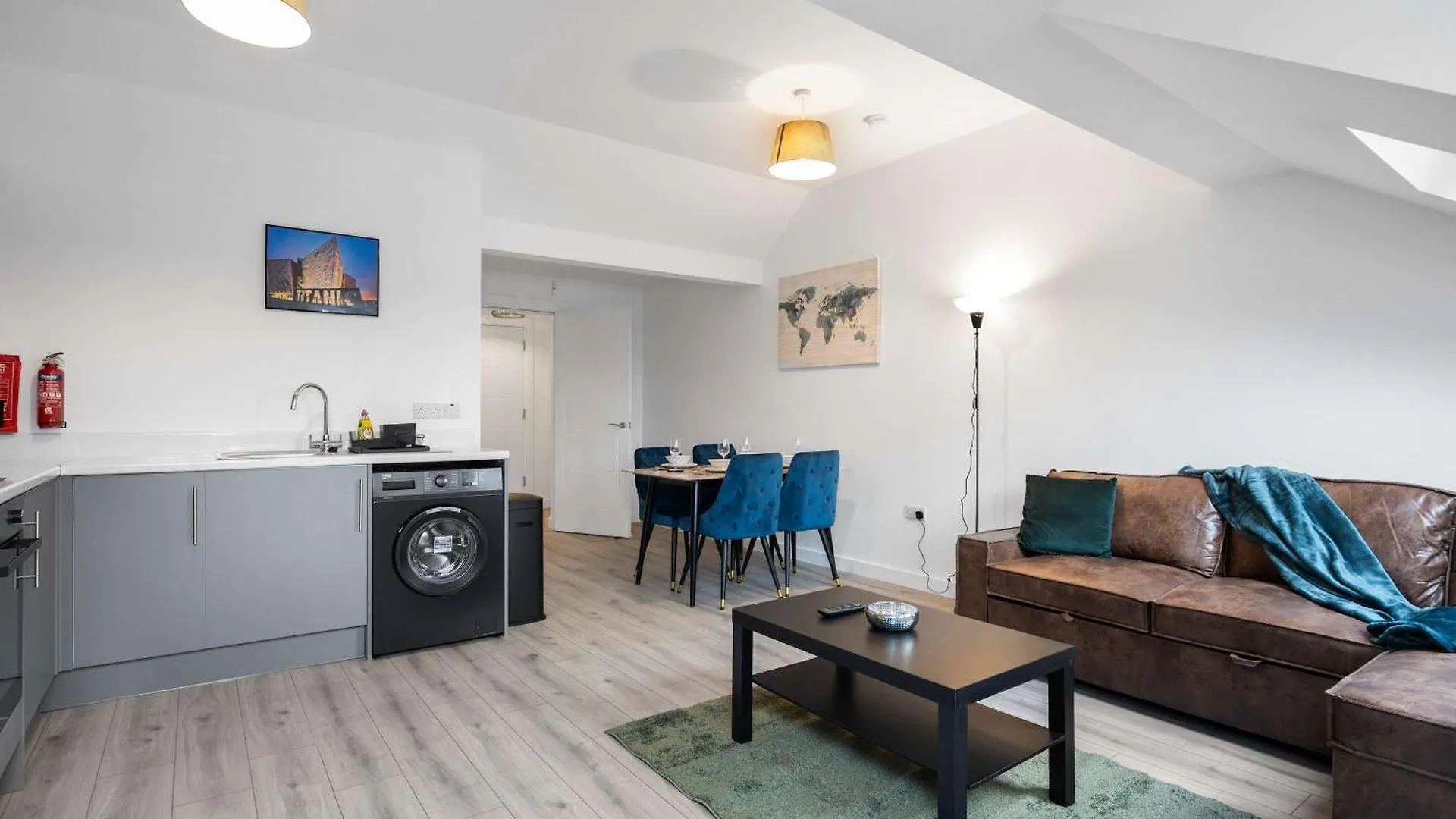 Stunning 1 Bed Penthouse Apartment In East Village, Belfast - Walk To City Centre, Roof Terrace Сasa de vacaciones