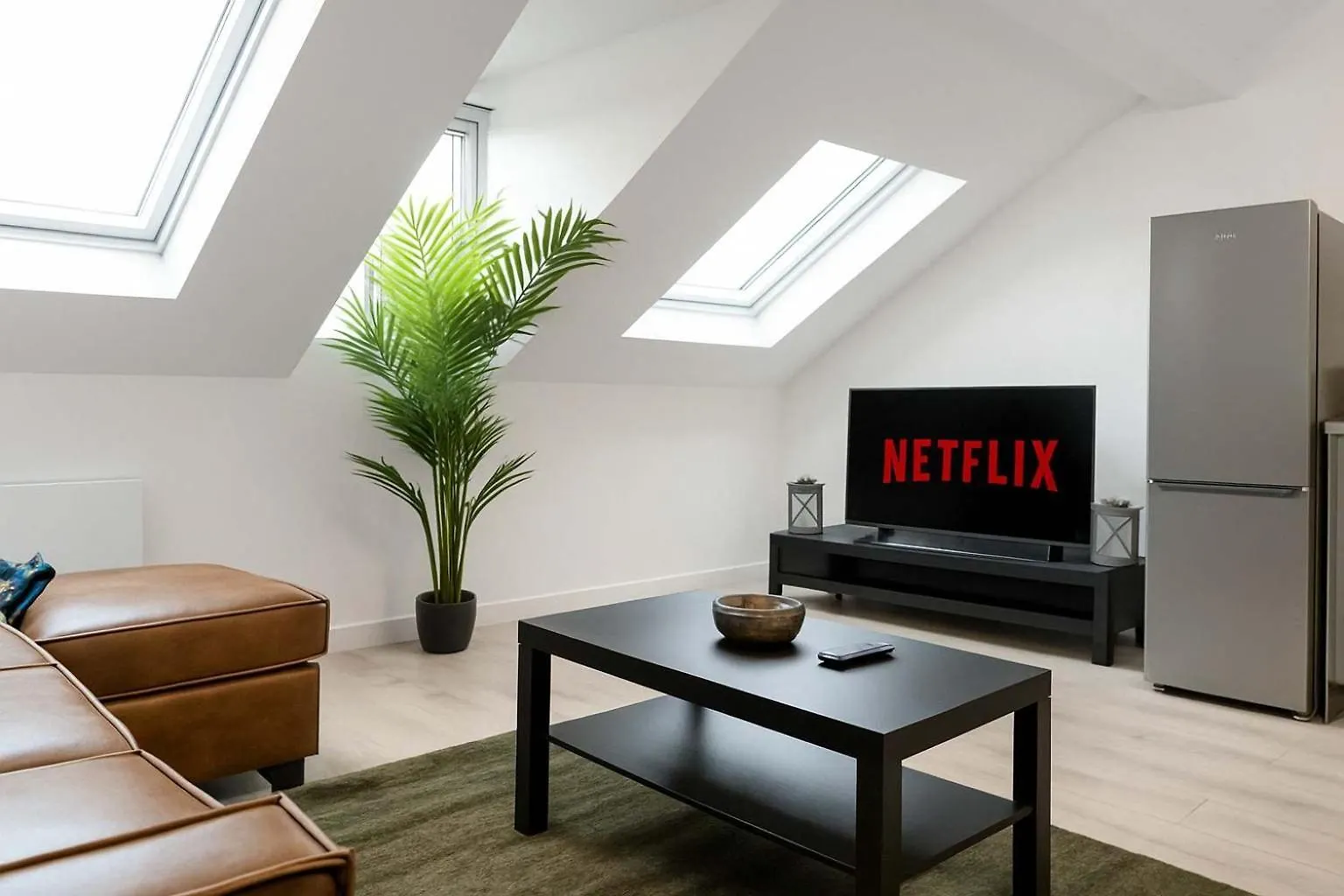 kontakty Stunning 1 Bed Penthouse Apartment In East Village, Belfast - Walk To City Centre, Roof Terrace