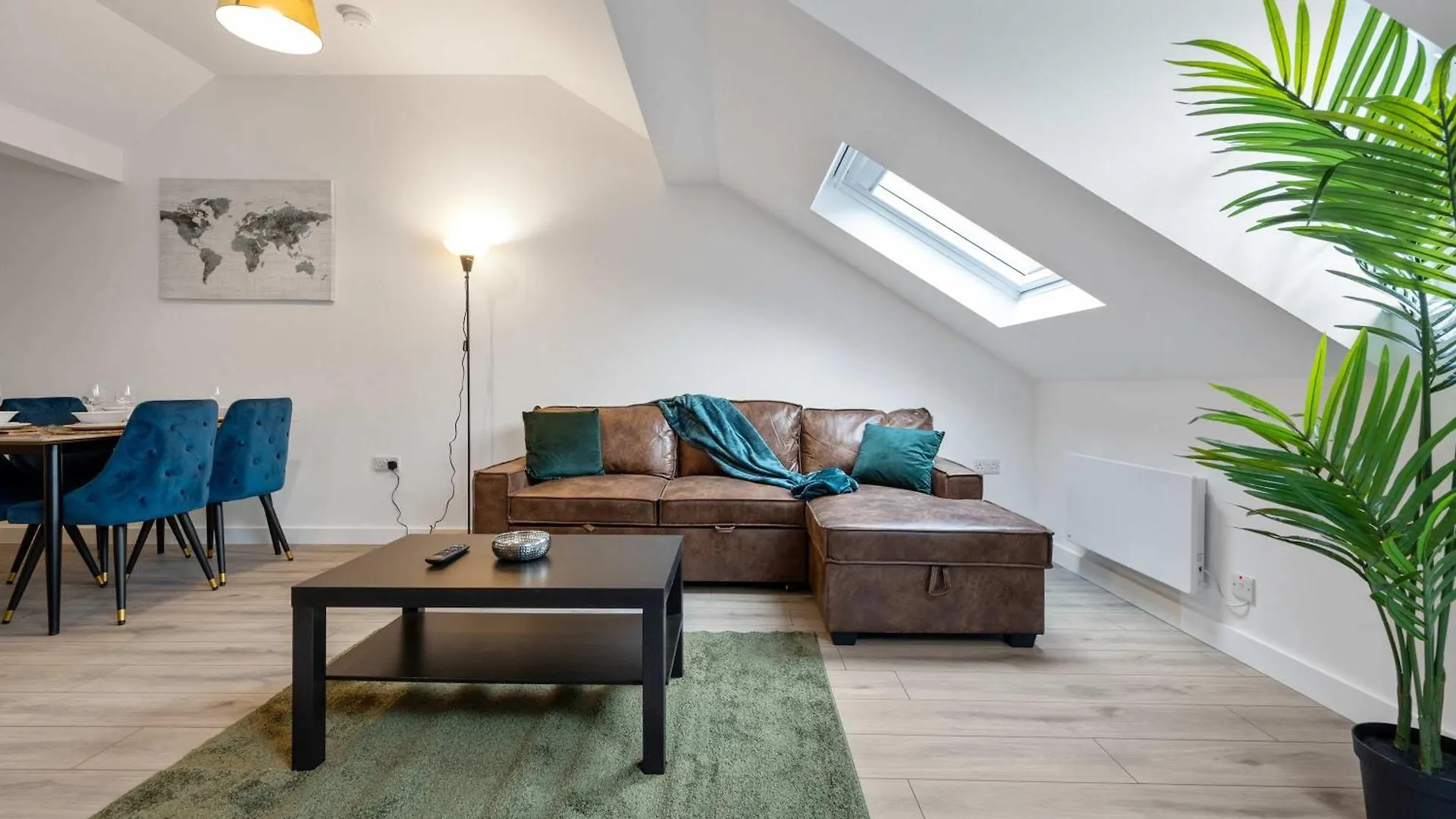 Stunning 1 Bed Penthouse Apartment In East Village, Belfast - Walk To City Centre, Roof Terrace 0*,