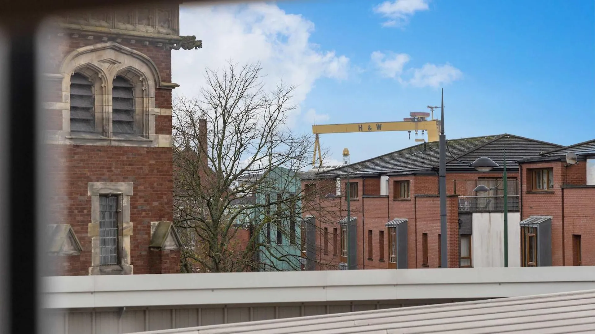 Ferienhaus Stunning 1 Bed Penthouse Apartment In East Village, Belfast - Walk To City Centre, Roof Terrace